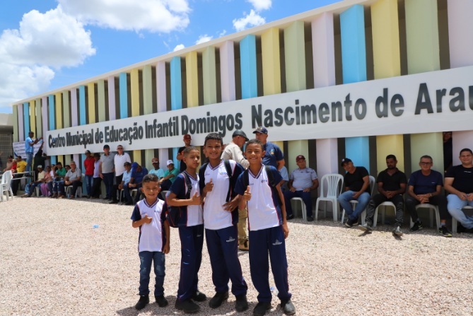 Prefeitura de Cacimbinhas inaugura nova creche modelo do Distrito Teixeira